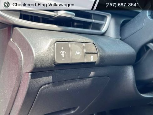 Used 2023 Hyundai Elantra SEL FWD image 15