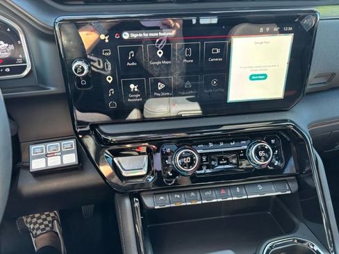 New 2025 GMC Sierra 1500 AT4 w/ AT4 Premium Package AWD/4WD image 30