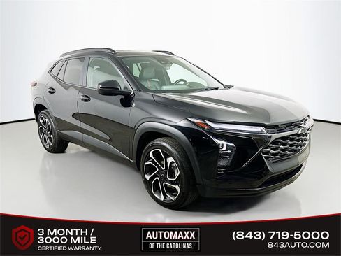 Used 2024 Chevrolet Trax RS w/ Sunroof Package FWD image 1