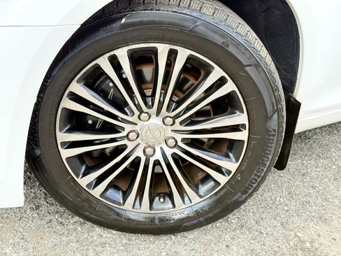 Used 2013 Chrysler 300 S image 76