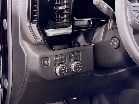 New 2026 GMC Sierra 1500 SLT w/ SLT Premium Plus Package AWD/4WD image 4