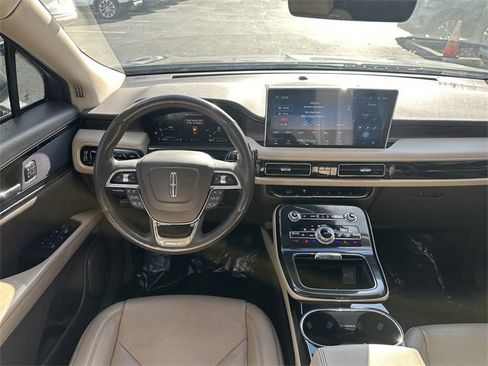 Certified 2022 Lincoln Nautilus Reserve image 13