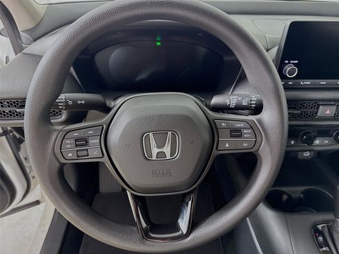 Certified 2025 Honda HR-V LX image 17