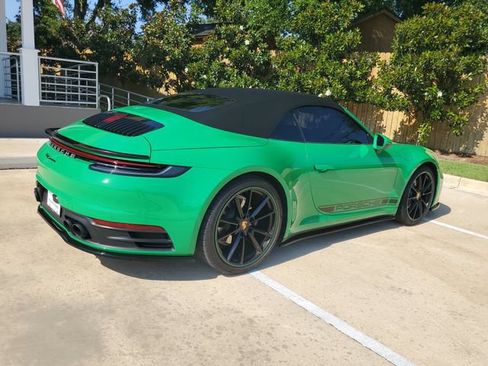 Used 2022 Porsche 911 Carrera RWD image 10