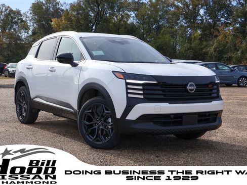 New 2026 Nissan Kicks SR image 1