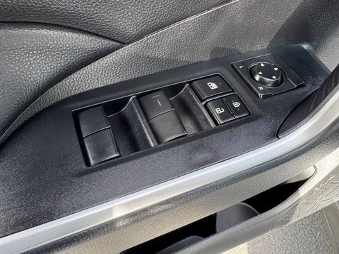 Used 2024 Toyota RAV4 LE AWD/4WD image 13