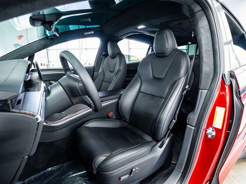 Used 2024 Tesla Model X image 38