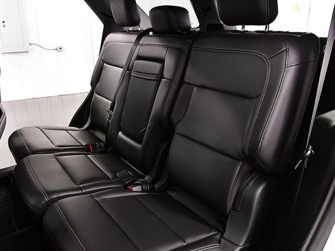 Used 2023 Ford Explorer XLT w/ Equipment Group 202A image 31