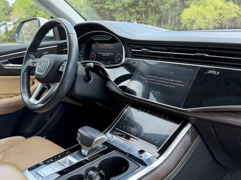 Used 2019 Audi Q8 Prestige AWD/4WD image 20