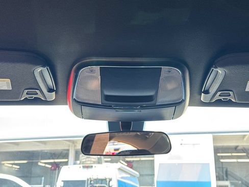 Used 2018 Dodge Charger SXT RWD image 23