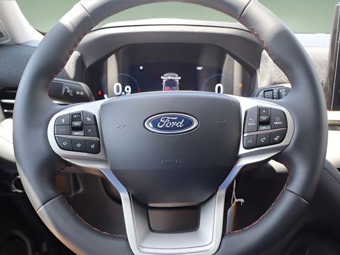 New 2026 Ford Explorer Active AWD/4WD image 13