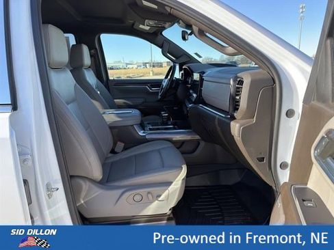 Certified 2022 Chevrolet Silverado 1500 LTZ w/ Technology Package AWD/4WD image 18