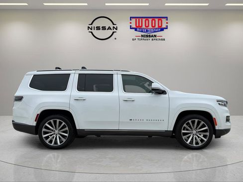 Used 2022 Jeep Grand Wagoneer Series II w/ Convenience Group III image 2