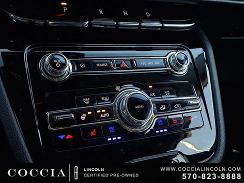 Certified 2022 Lincoln Corsair AWD w/ Equipment Group 101A image 15