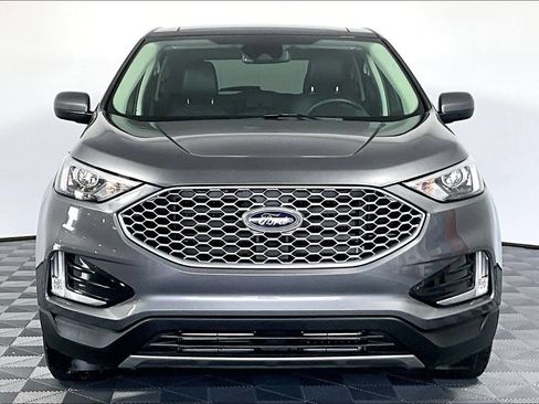 Used 2024 Ford Edge SEL w/ Convenience Package AWD/4WD image 3