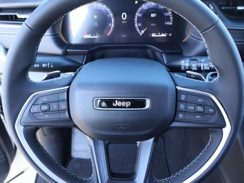 New 2026 Jeep Grand Cherokee Laredo RWD image 3