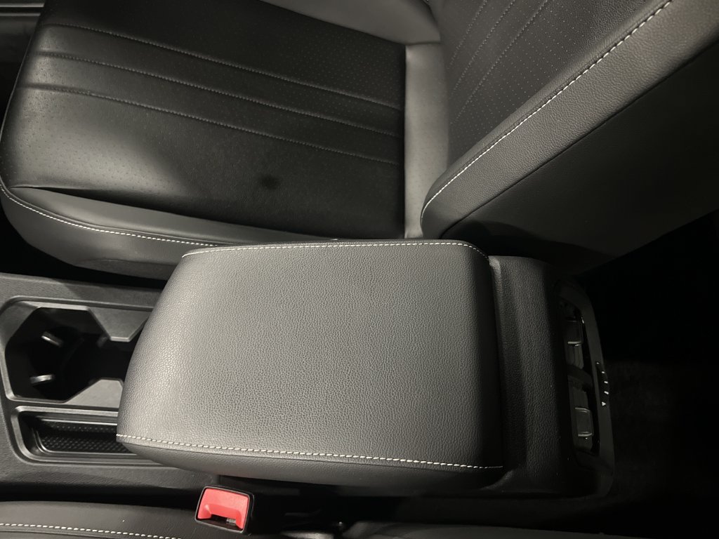 Used 2024 Volkswagen Tiguan SE R-Line AWD/4WD image 26