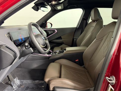 Certified 2025 BMW X3 xDrive30i AWD/4WD image 9