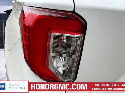 Used 2022 Ford Explorer King Ranch w/ Class IV Trailer Tow Package AWD/4WD image 23
