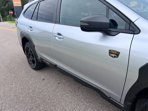 Used 2025 Subaru Outback Wilderness AWD/4WD image 5
