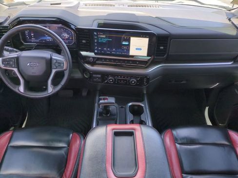 Used 2022 Chevrolet Silverado 1500 LT Trail Boss w/ Convenience Package II AWD/4WD image 17