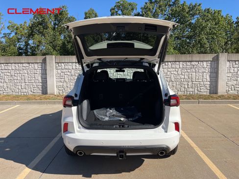 New 2024 Ford Escape ST-Line Elite w/ Premium Technology Package image 23