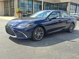 New 2025 Lexus ES 350 w/ Premium Package image 3