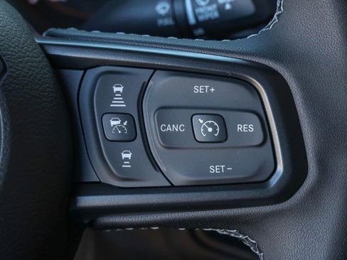 New 2025 Jeep Gladiator Sport image 26