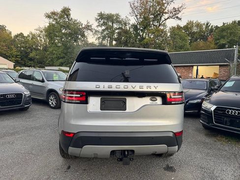 Used 2017 Land Rover Discovery HSE image 13