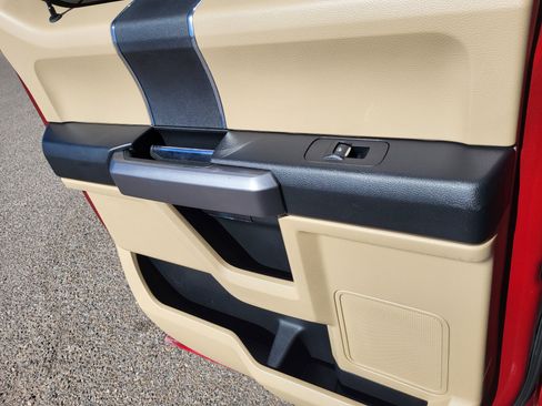 Used 2019 Ford F150 XLT image 19