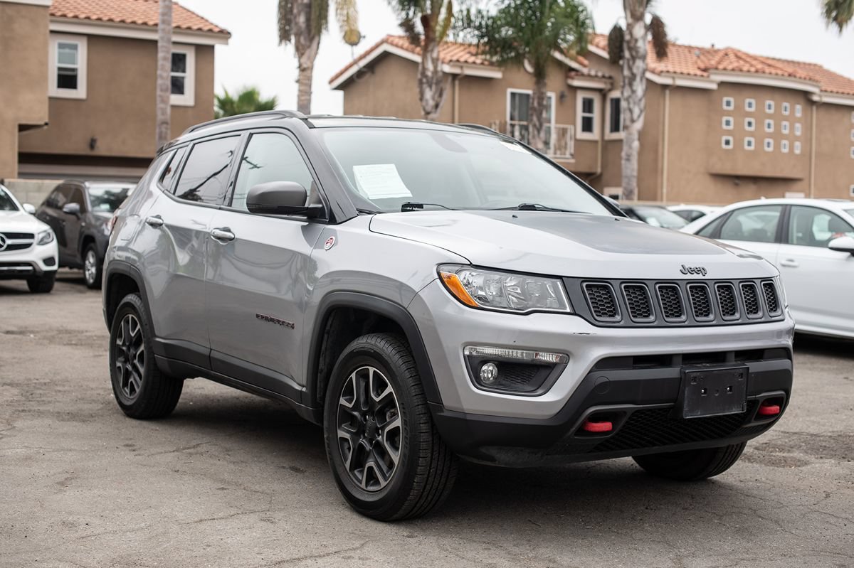 Used 2019 Jeep Compass Trailhawk AWD/4WD image 1