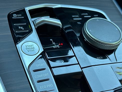 New 2027 BMW X7 xDrive40i AWD/4WD image 18