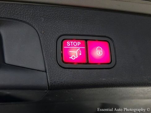 Used 2020 Mercedes-Benz GLS 450 4MATIC image 34