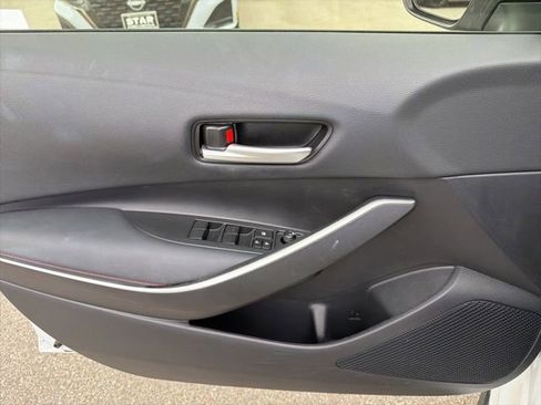 Used 2023 Toyota Corolla SE w/ SE Premium Package FWD image 18