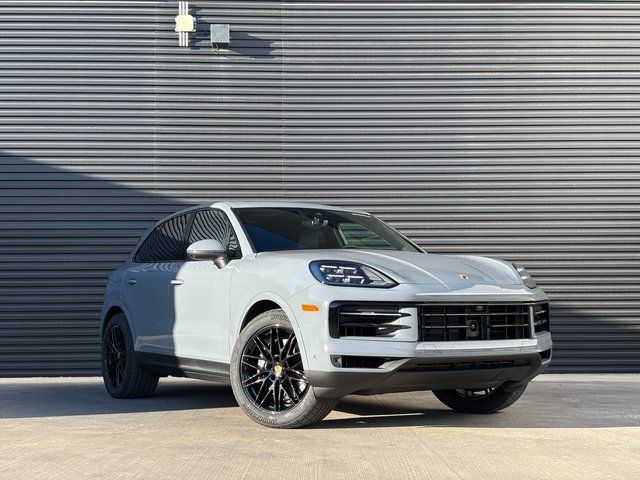 Used 2026 Porsche Cayenne AWD/4WD image 9