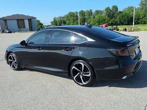 Used 2019 Honda Accord Sport image 5