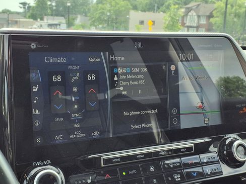Used 2021 Toyota Highlander Platinum AWD/4WD image 7