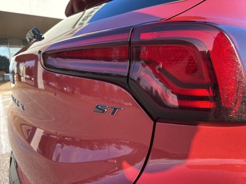 Used 2024 Buick Encore GX Sport Touring w/ Comfort Package image 46