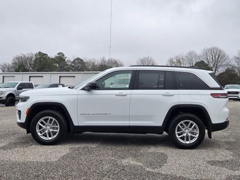 New 2025 Jeep Grand Cherokee Laredo X w/ Trailer Tow Package image 11
