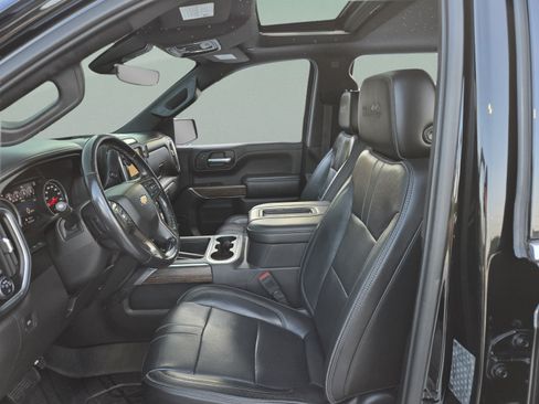 Used 2019 Chevrolet Silverado 1500 High Country w/ Technology Package AWD/4WD image 12