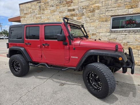 Used 2012 Jeep Wrangler Unlimited Sport AWD/4WD image 17