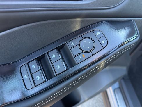 New 2026 Nissan Rogue SV image 12