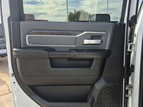 Certified 2022 RAM 2500 Big Horn image 15