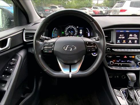Used 2018 Hyundai Ioniq SEL image 6
