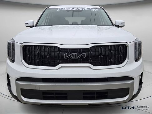 Certified 2025 Kia Telluride LX image 5