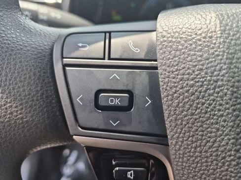 Used 2025 Toyota Camry LE FWD image 19