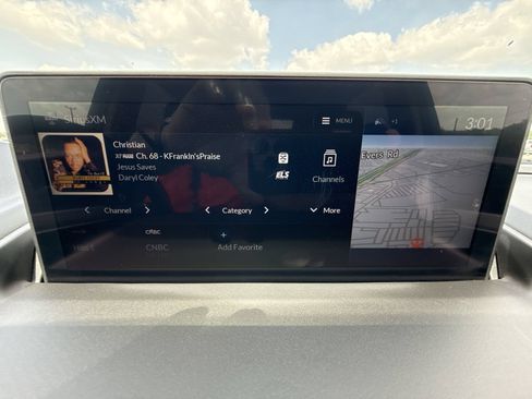 Used 2025 Acura RDX SH-AWD w/ Technology Package image 12