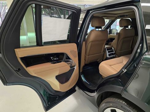 New 2026 Land Rover Range Rover SE AWD/4WD image 17