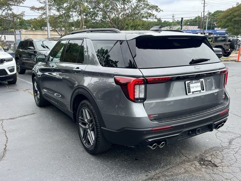 Used 2025 Ford Explorer ST w/ Sun And Sound Package AWD/4WD image 7
