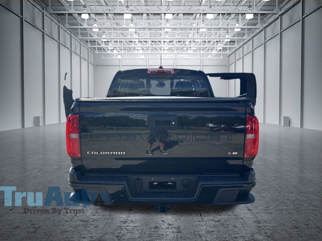 Used 2021 Chevrolet Colorado Z71 w/ Z71 Midnight Edition AWD/4WD image 16